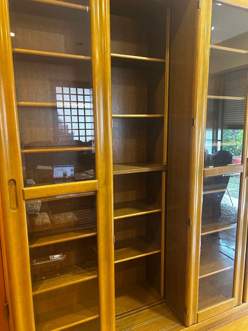 本屋のスライド書棚