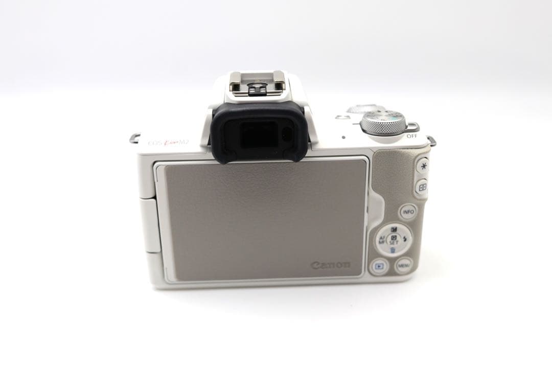 ☆美品【Canon】EOS Kiss M2 + 15-45mm キャノン