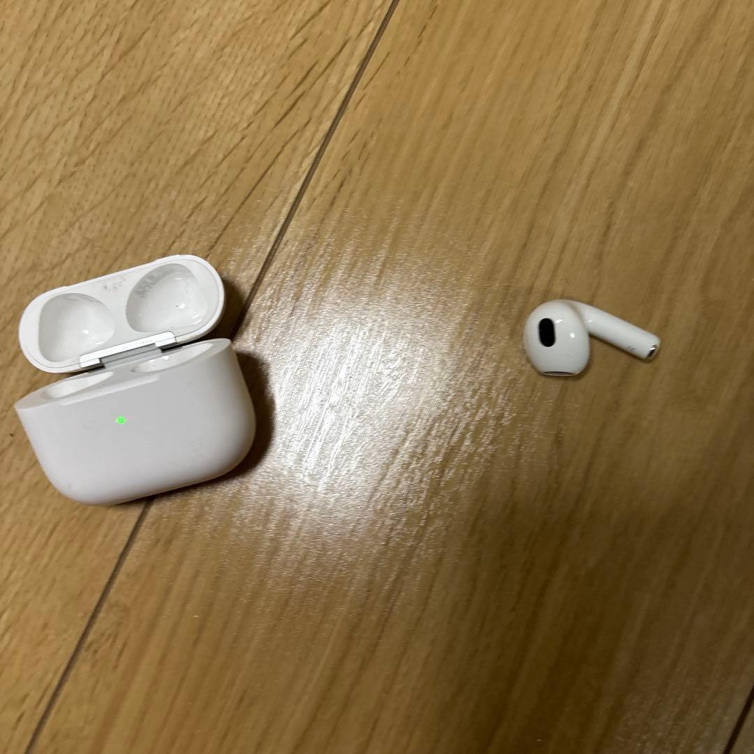 Apple AirPods (第3世代) ワイヤレスイヤホン