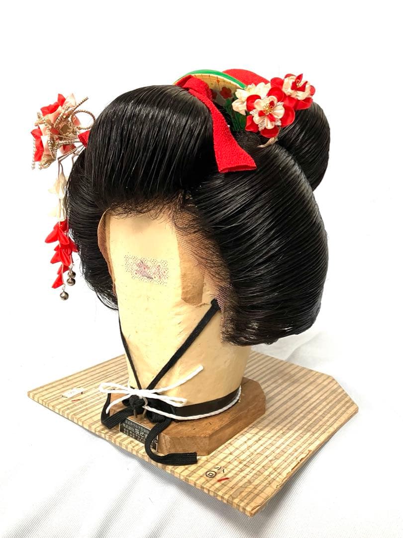 桃割れ、中小サイズ、中古舞踊かつら、日本髪かつら、大衆演劇かつら、簪、ケース付き