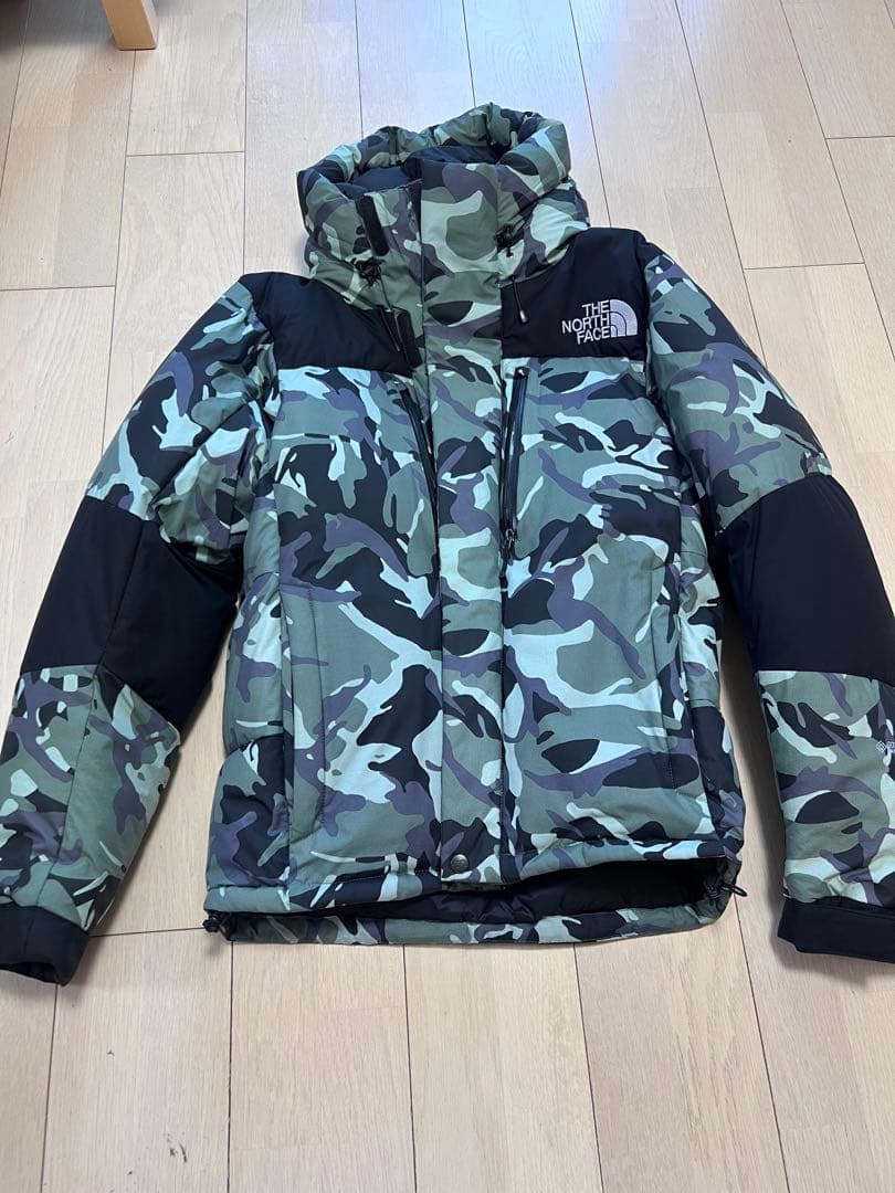 THE NORTH FACE 迷彩柄 ダウンジャケット