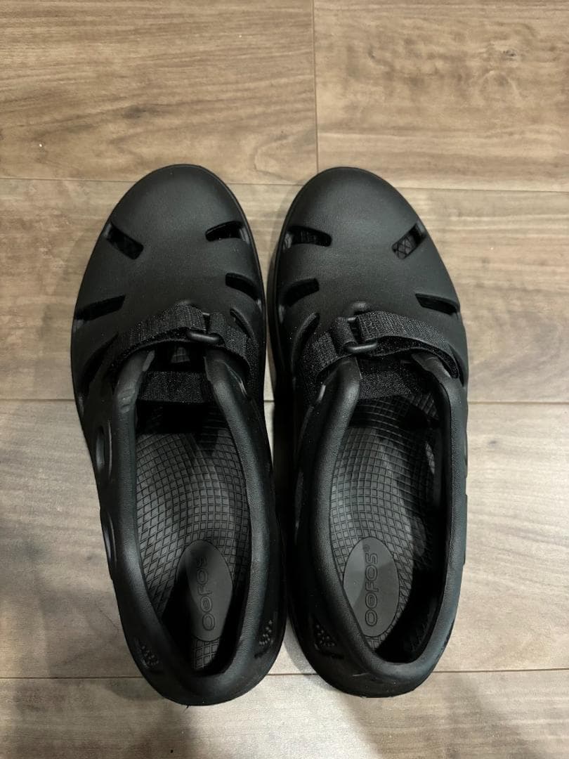 [ウーフォス] スポーツサンダル OOcandOO メンズ ブラック 27cm