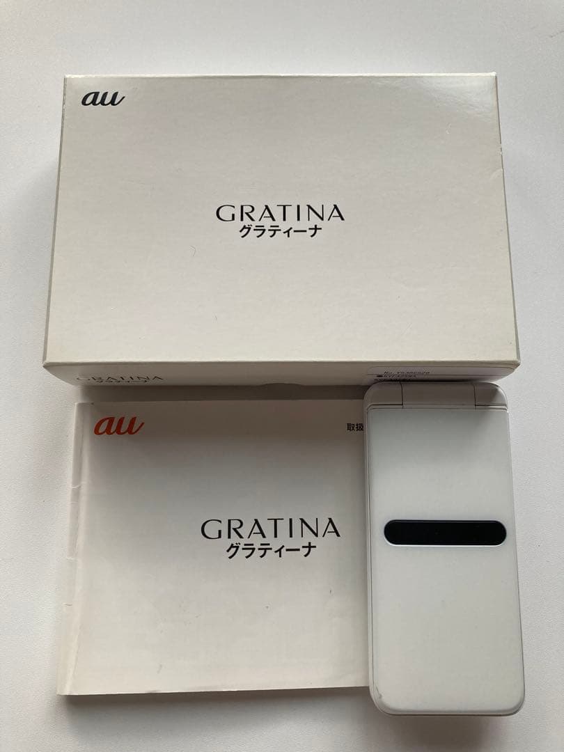 SIMロック済　au GRATIN KYF42 ホワイト利用制限○