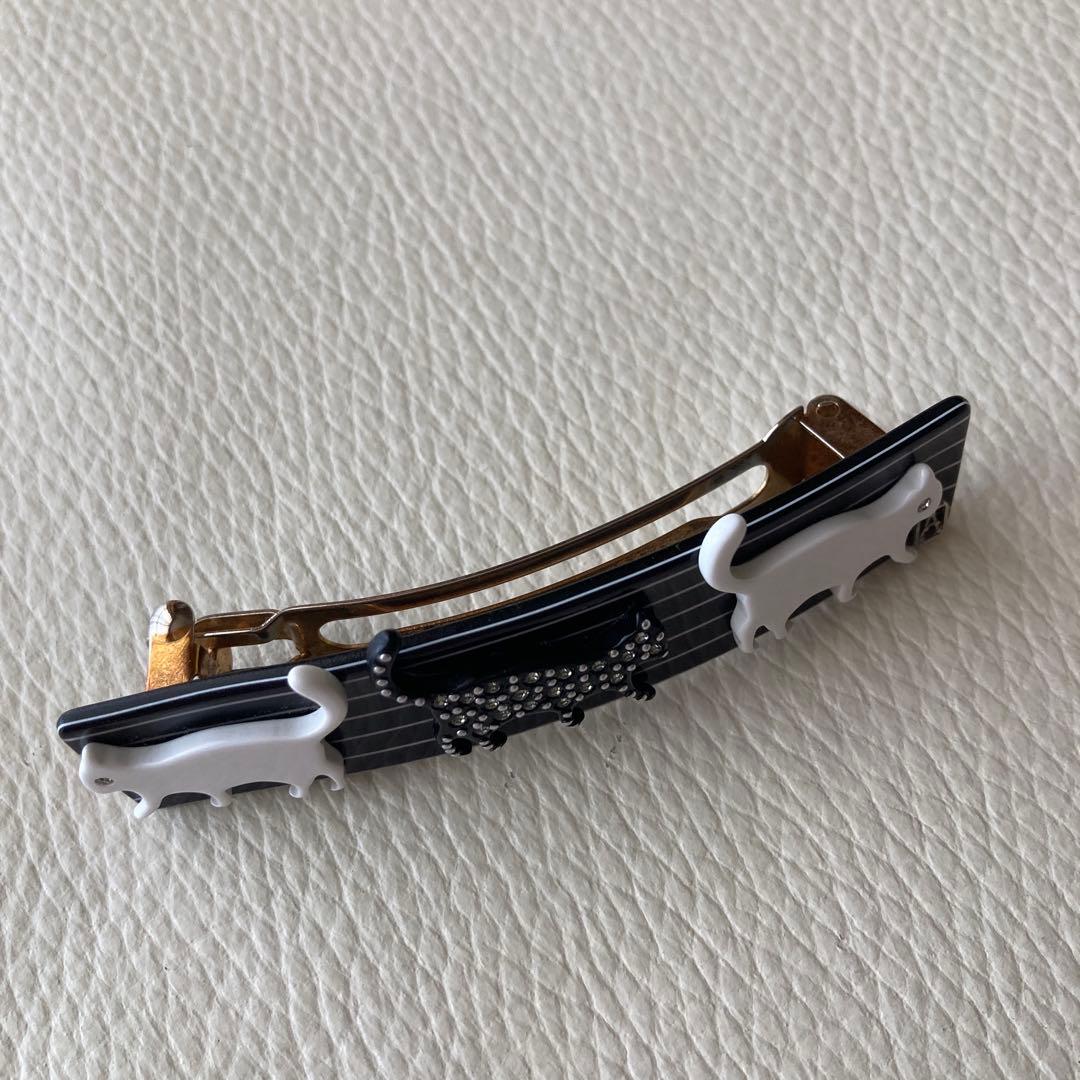 アレクサンドルドゥパリ　猫　バレッタ