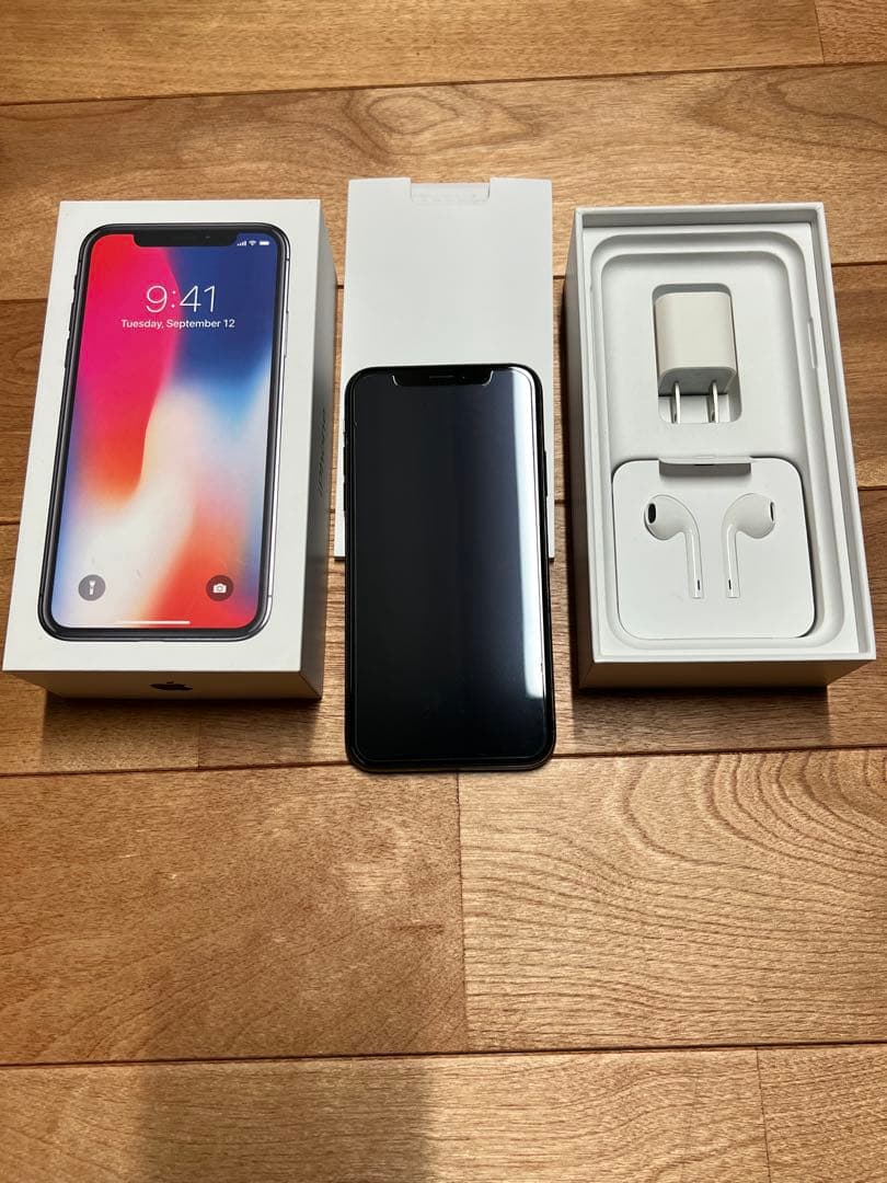 iPhone X 256GB スペースグレイ au SIMロック解除済み