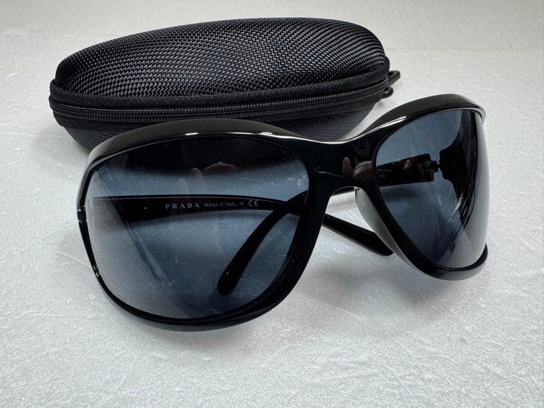 プラダ　SPR14G GACKT 着用　サングラス　prada