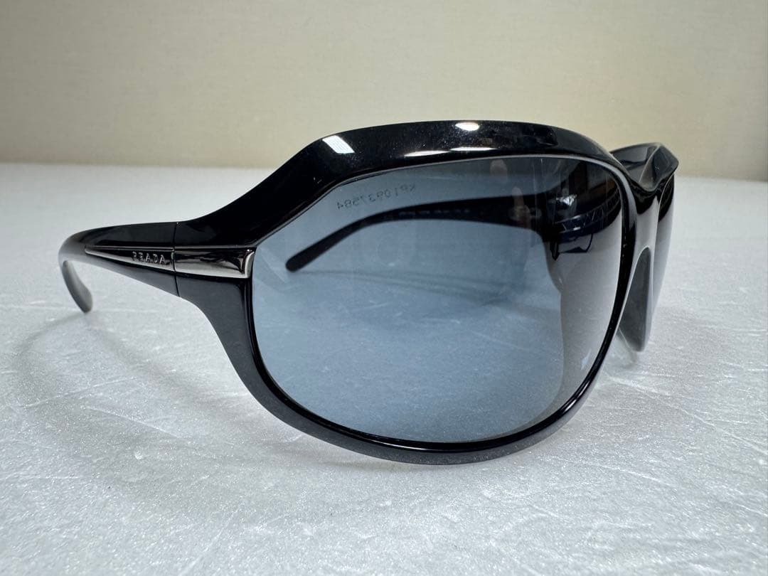 プラダ　SPR14G GACKT 着用　サングラス　prada