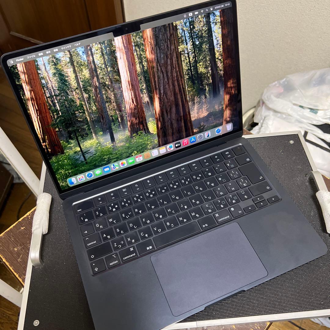 MacBook Air M2 13インチ/16GBメモリ/256GB