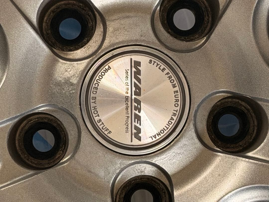 値下げ‼︎スタッドレス4本ホイル付きブリヂストン VRX3 16インチブリザック