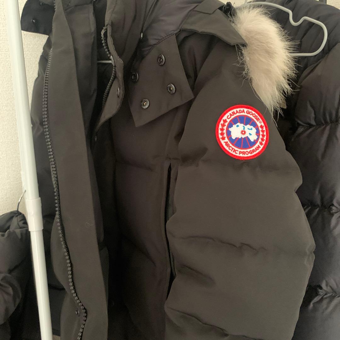   ブラック ダウンジャケット