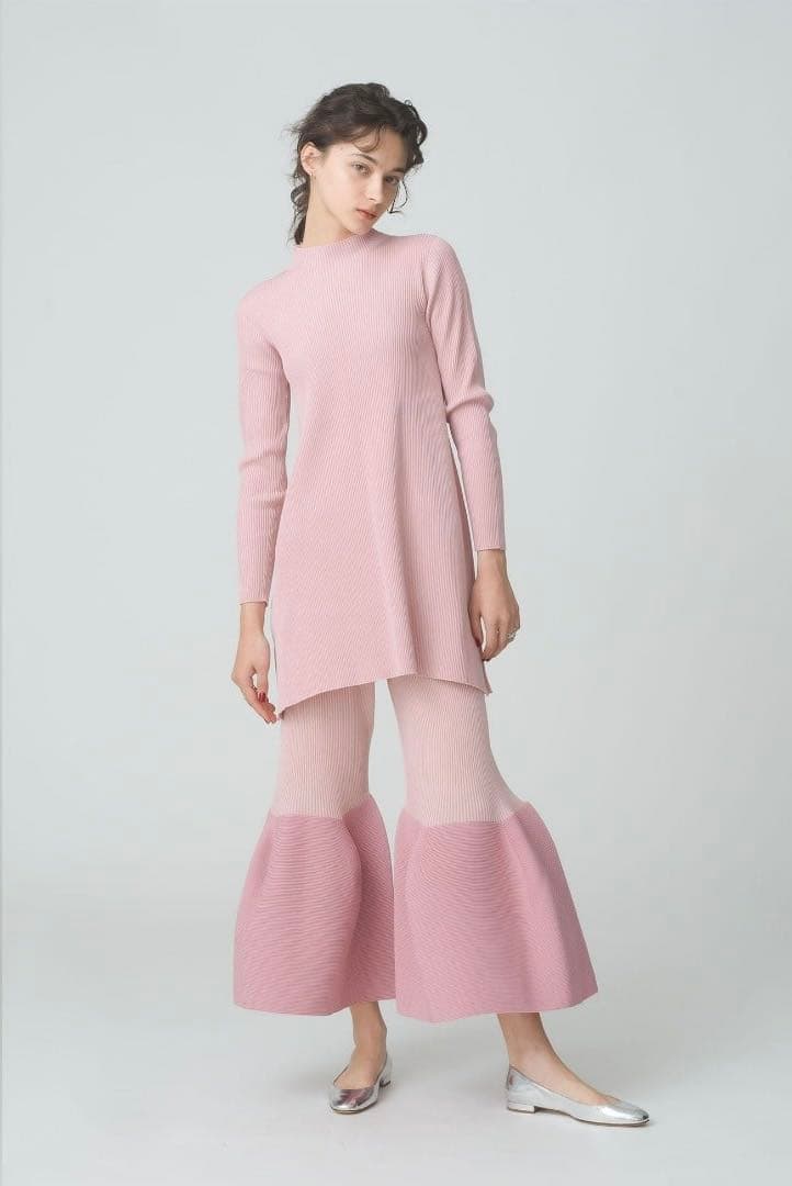 【CFCL】POTTERY CUPRO BELL BOTTOM PANTS