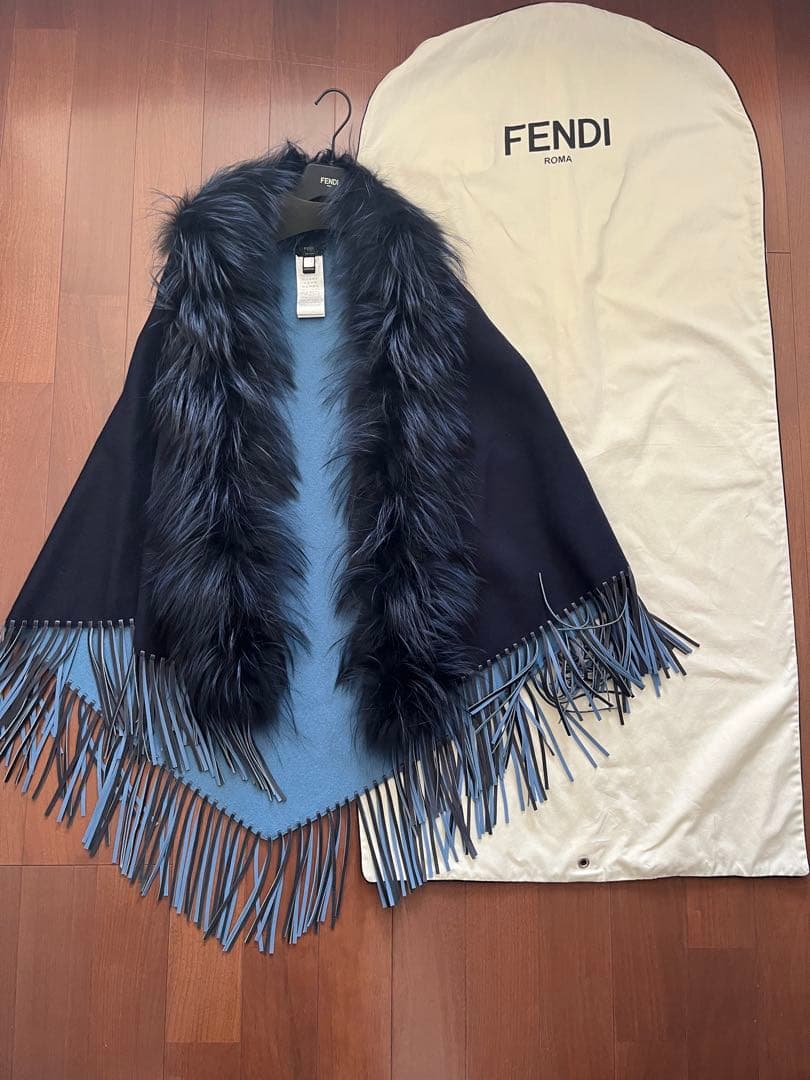 【極美品】FENDI フェンディ フォックスファー/レザーフリンジ ポンチョ