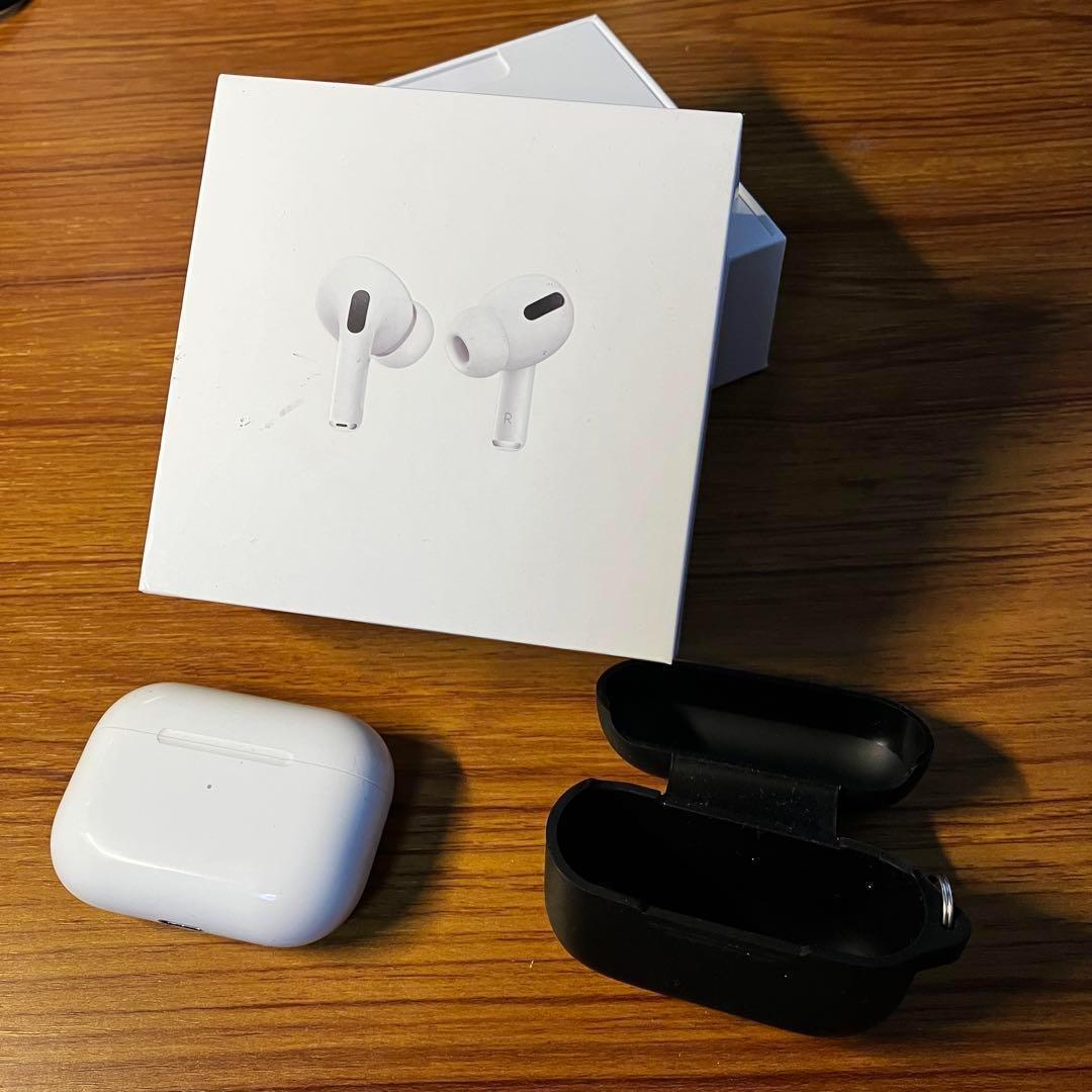 正規品【Apple】AirPods Pro 第一世代(R側ノイズ有り)