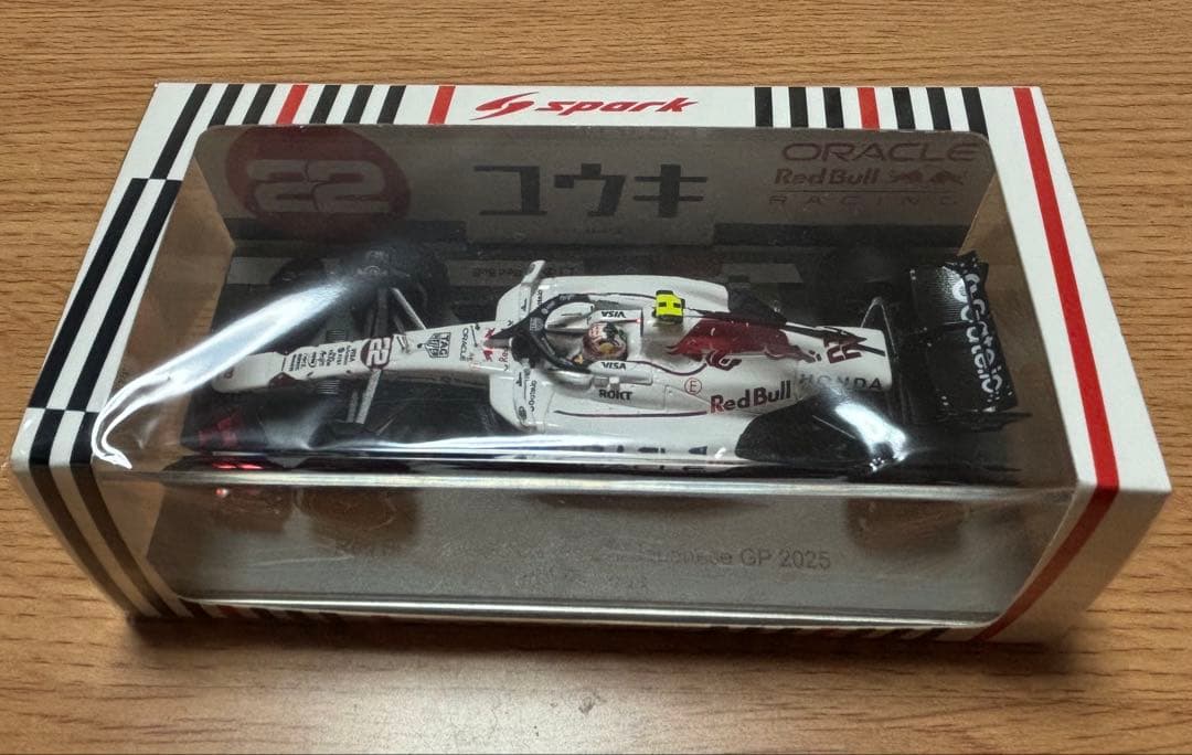 キ*グ様 【新品】スパークRed Bull Racing RB21 角田裕毅 1