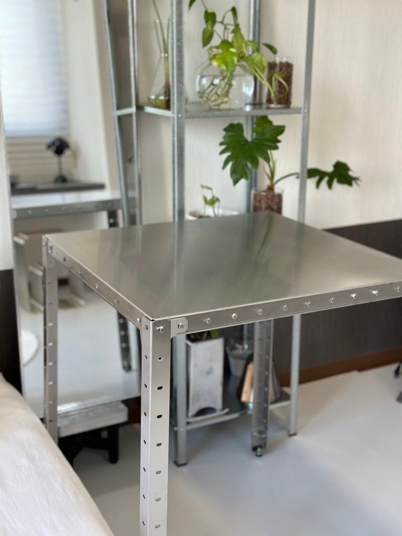 MILLS ステンレス製 テーブル