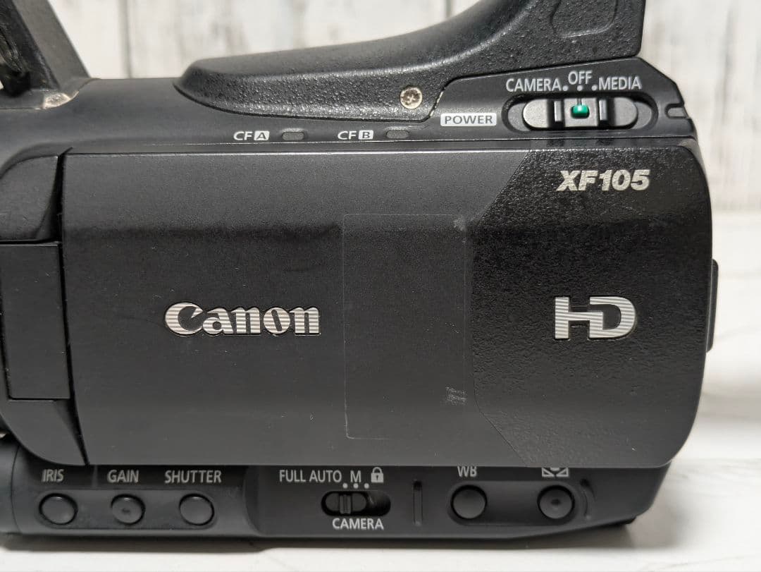 ② Canon　XF105