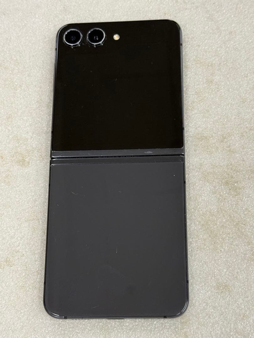 海外SIMフリー Samsung Galaxy Z Flip5 グラファイト