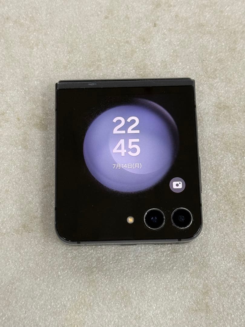 海外SIMフリー Samsung Galaxy Z Flip5 グラファイト