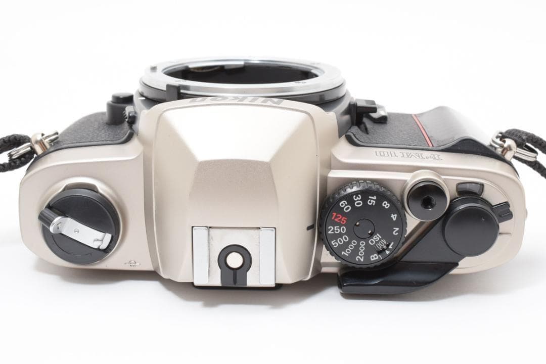 超美品 NIKON ニコン FM10 フィルム　モルト新品交換済 M280