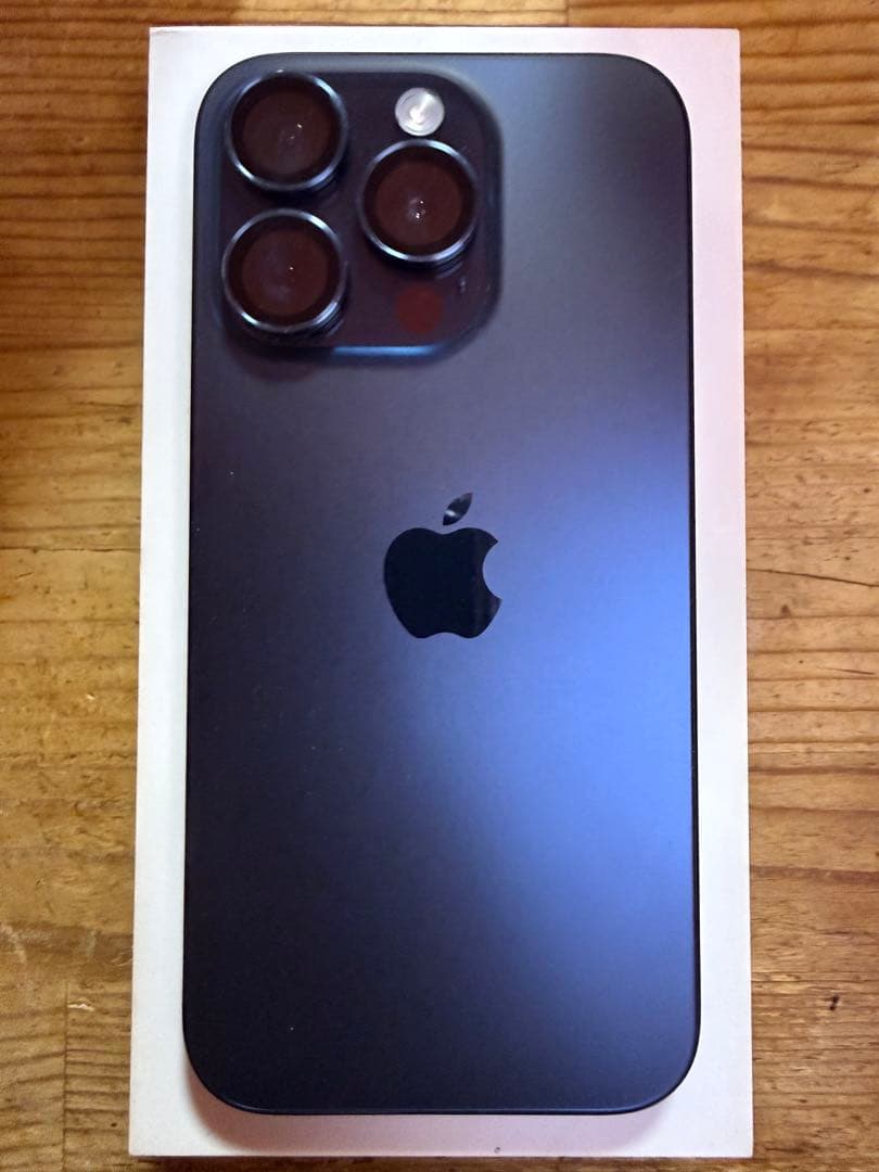 Apple iPhone 15 Pro スペースブラック 本体
