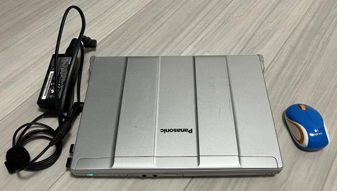 Panasonic レッツノート CF-S10 Zorin OSインストール済み