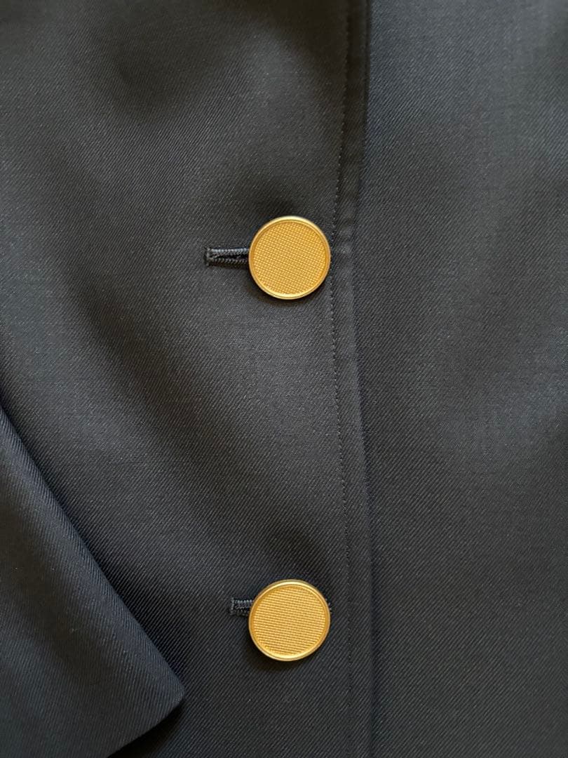 大きいサイズ　UNTITLED マナードベーシックジャケット　サイズ44