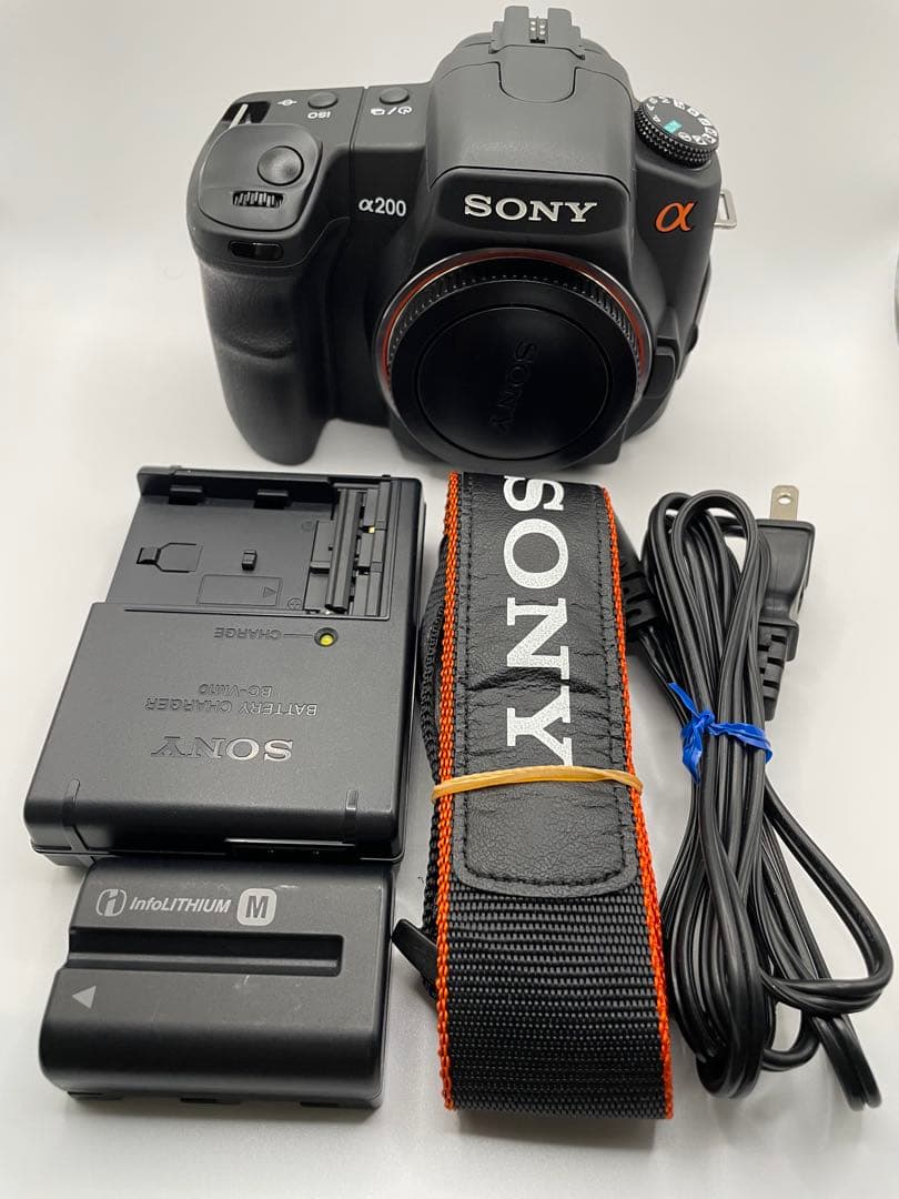 SONY α200 デジタル一眼レフカメラ 本体 Sigma レンズ　セット