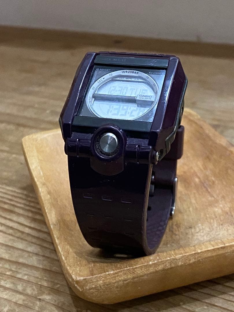 生産終了モデル G-SHOCK G8100 パープル