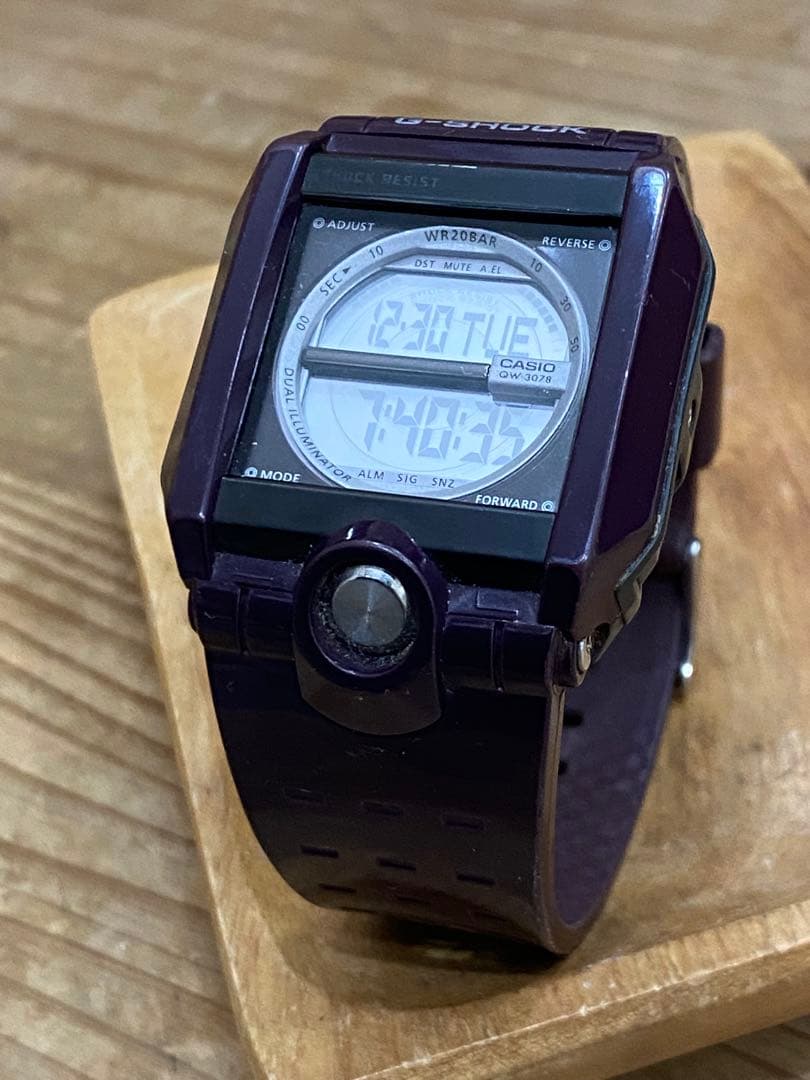 生産終了モデル G-SHOCK G8100 パープル