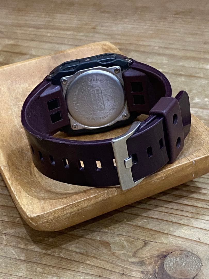 生産終了モデル G-SHOCK G8100 パープル
