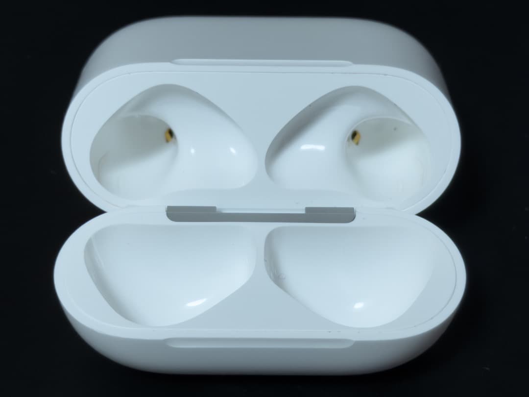 [ケース付き] AirPods 第4世代 ANC ノイズキャンセリング