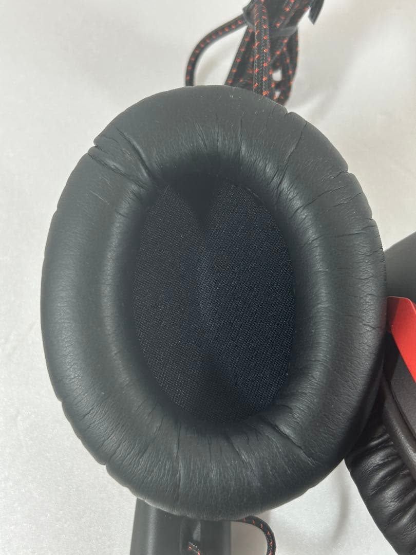 HyperX Cloud III  ゲーミングヘッドセット