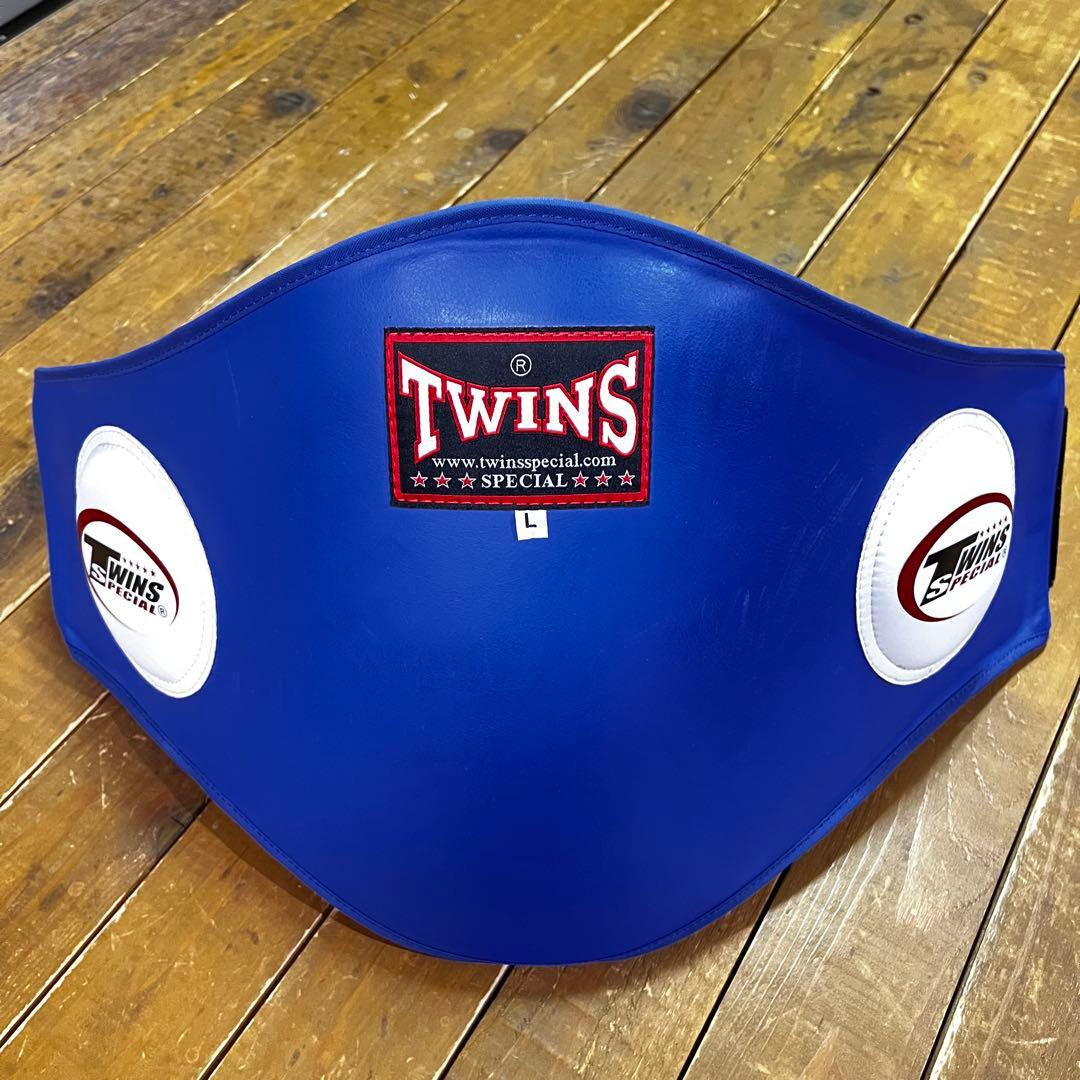 仲 俊光(NFG ) 格闘技トレーニングセット　グローブ　レガース