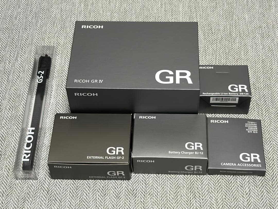 極美品 RICOH GR IV コンパクトデジタルカメラ + 付属品多数