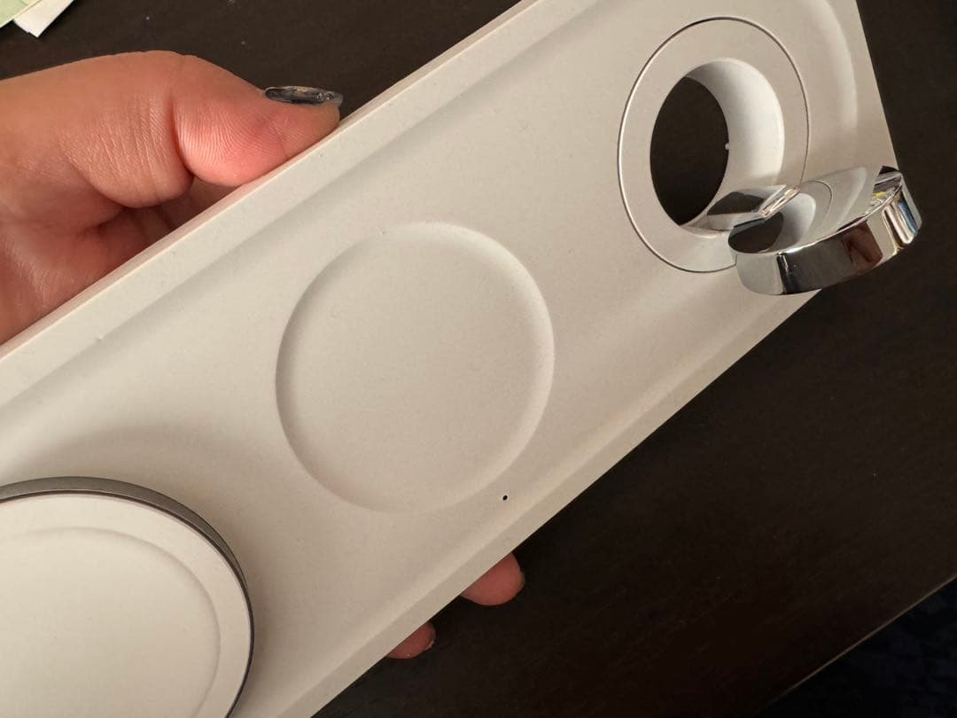 《セール中！》belkin 3in1 充電器