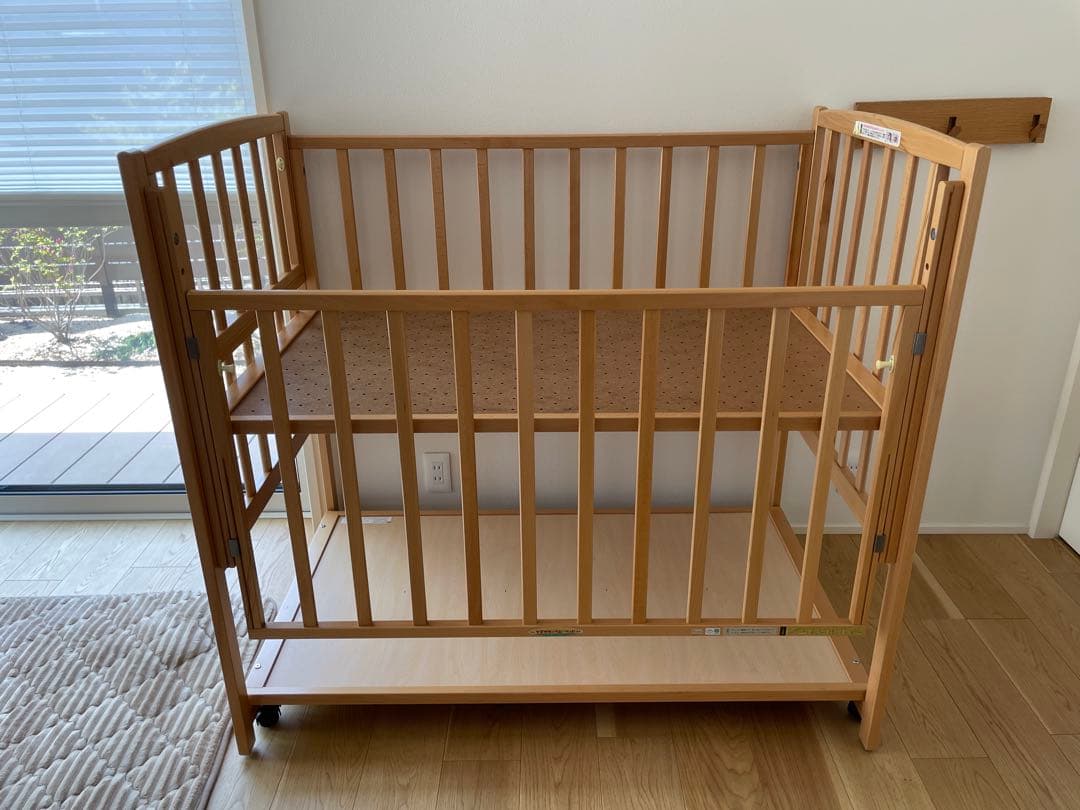 ヤマサキ　ベビーベッド ツーオープン　ハイタイプ
