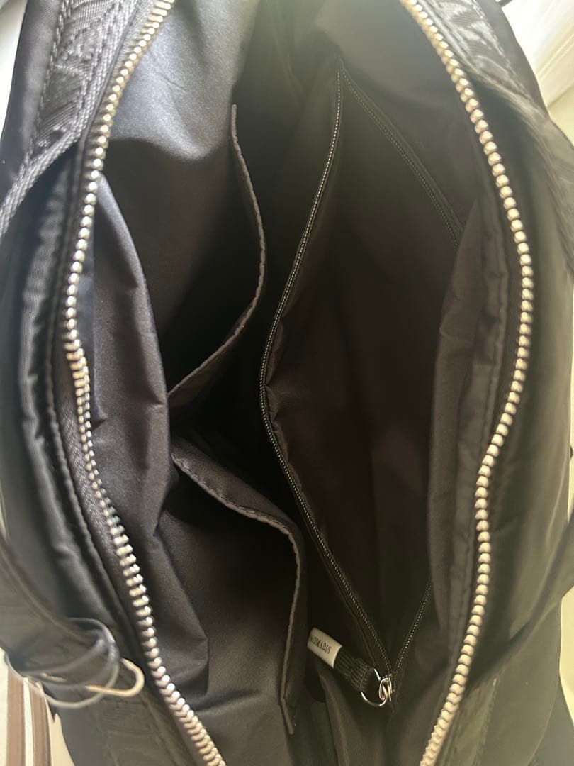 【新品・タグ付き】ノマディス NOMADIS トートバッグ 黒 ブラック