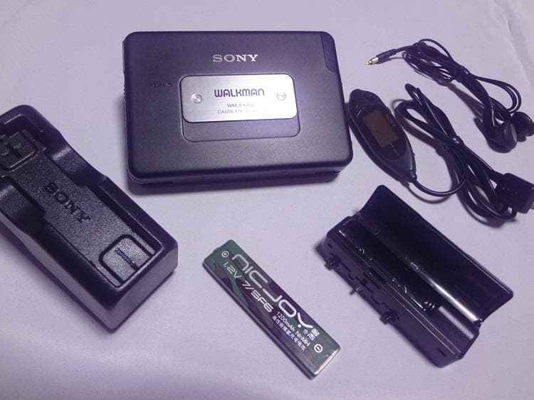希少 SONY カセットウォークマンWM-EX808 訳あり（ジャンクとして）