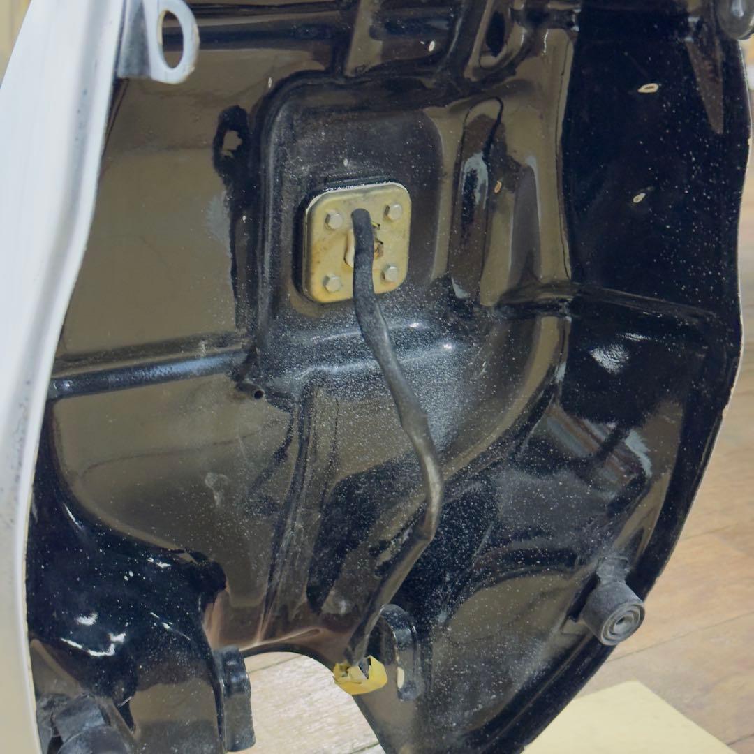 【バリオス2 タンク】 白サフ仕上げ 美品