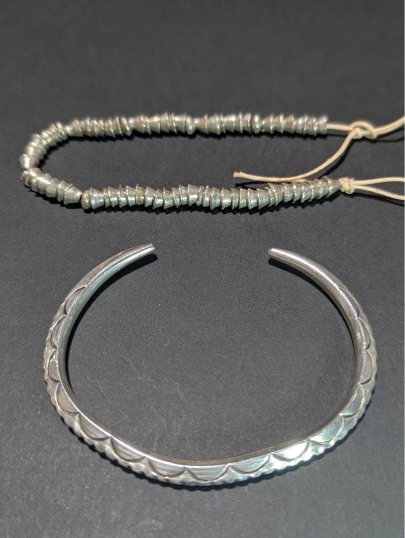NAVAJO 925シルバーバングル &NORTH CAFEビーズ70psセット