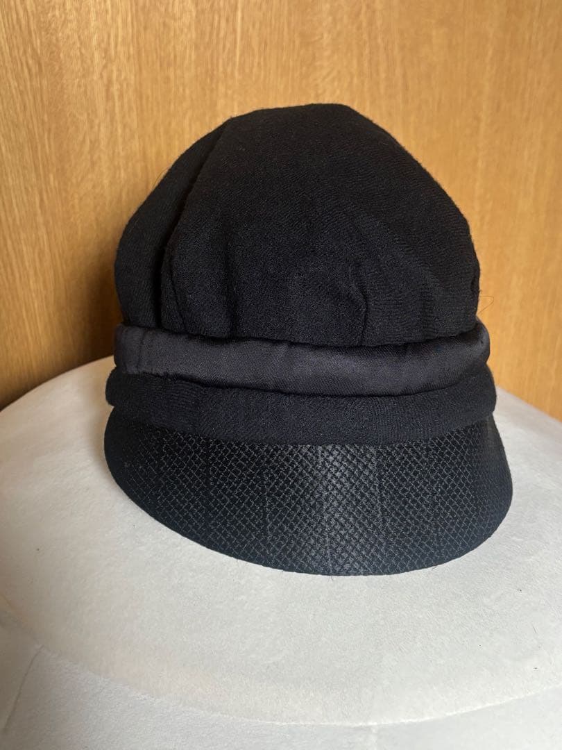 Ann Demeulemeester 　アンドゥムルメステール　キャスケット