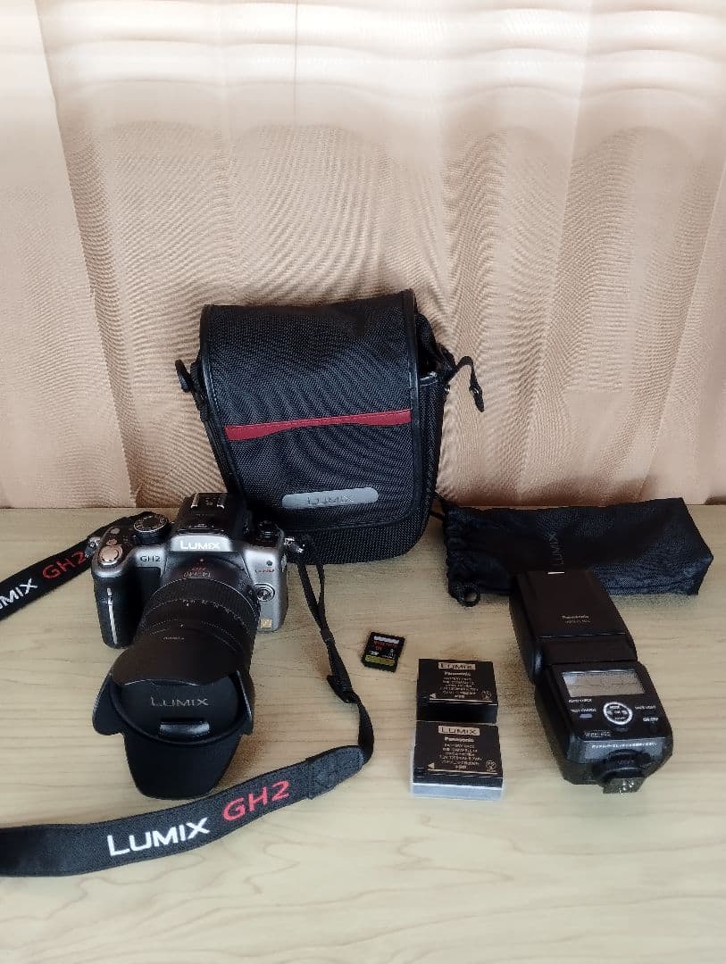 美品　一眼レフ LUMIX Panasonic DMC−GH2 セット