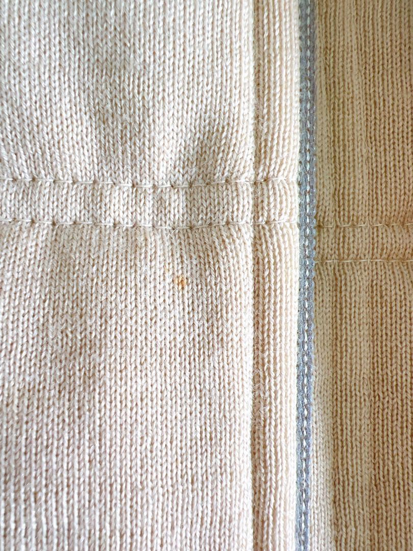 CHANELシャネルニットベスト【美品，レア商品】