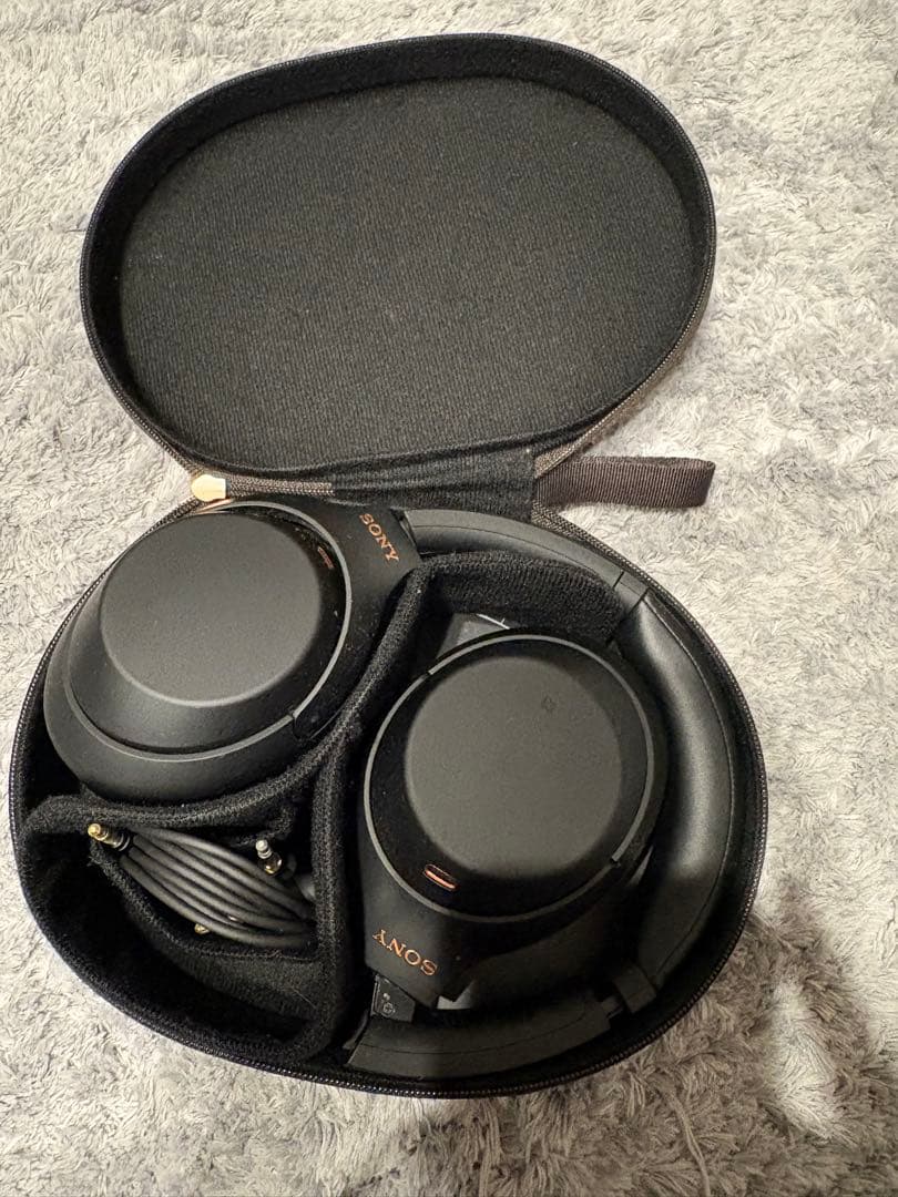 SONY ワイヤレスヘッドホン（WH-1000XM4）（値段交渉可）