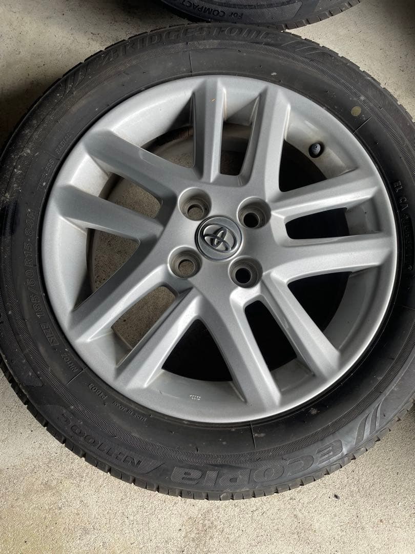 TOYOTA カローラフィールダー　純正ホイール　2本