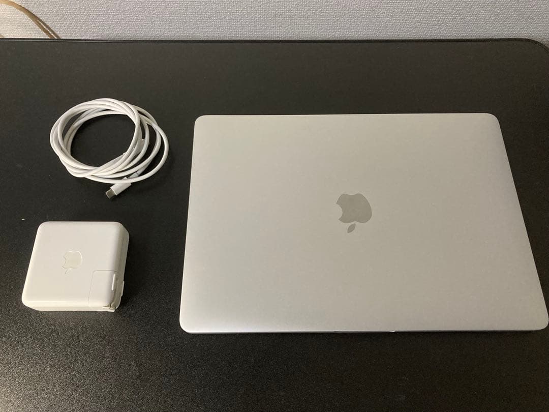 MacBook Pro (13-inch 2018 シルバー)
