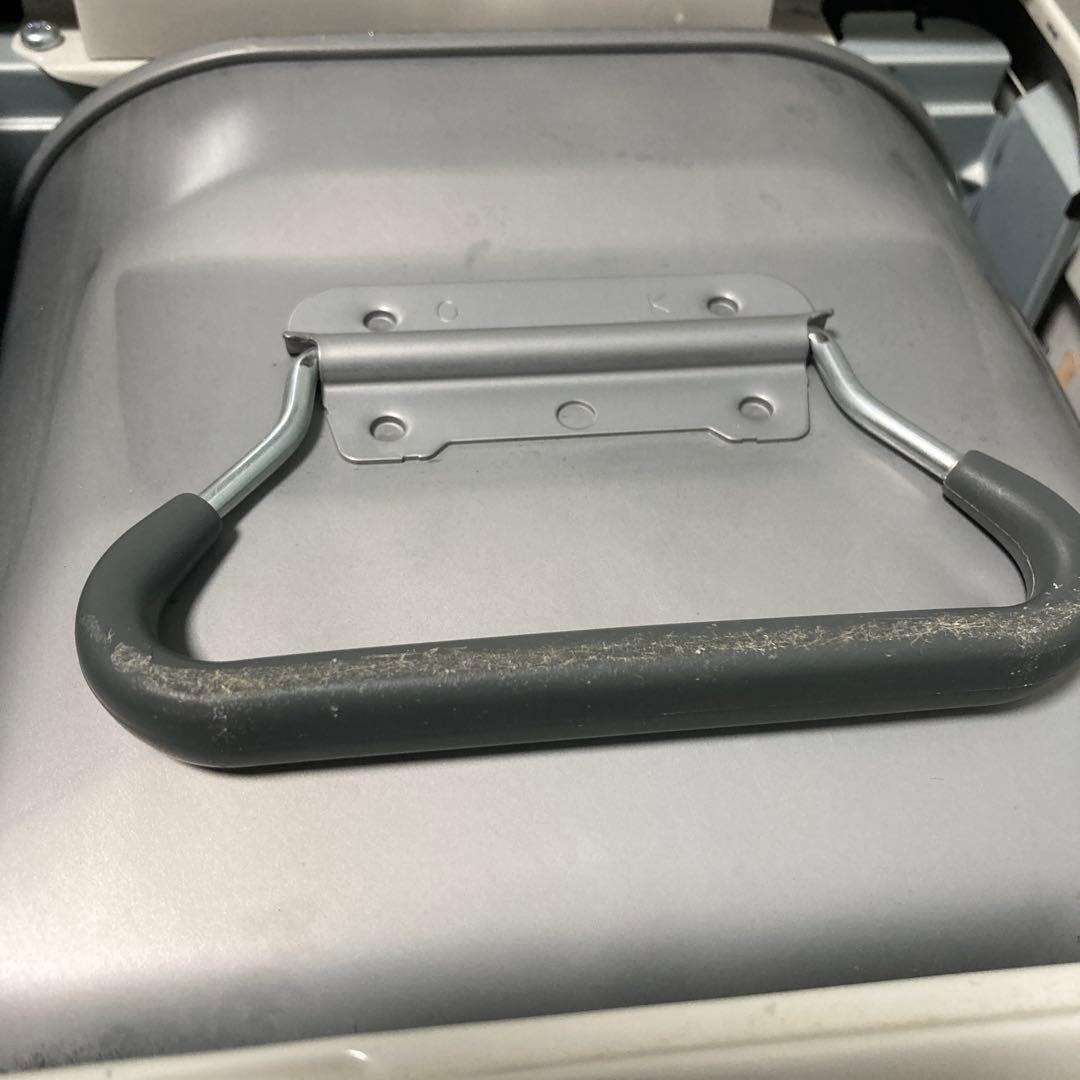 石油ファンヒーター コンパクト ホワイト