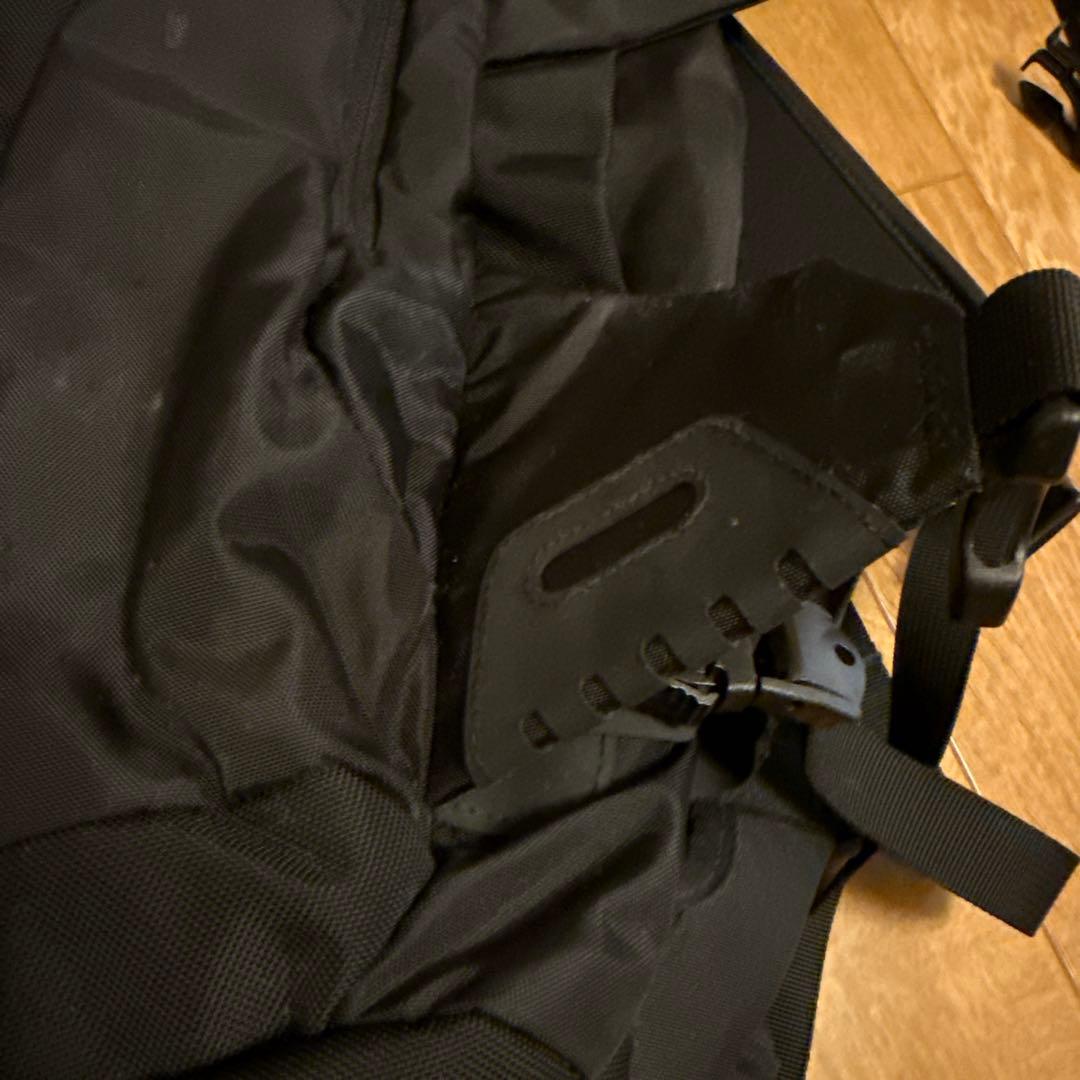 Haglofs マウンテンサーフ30 ブラックバックパック