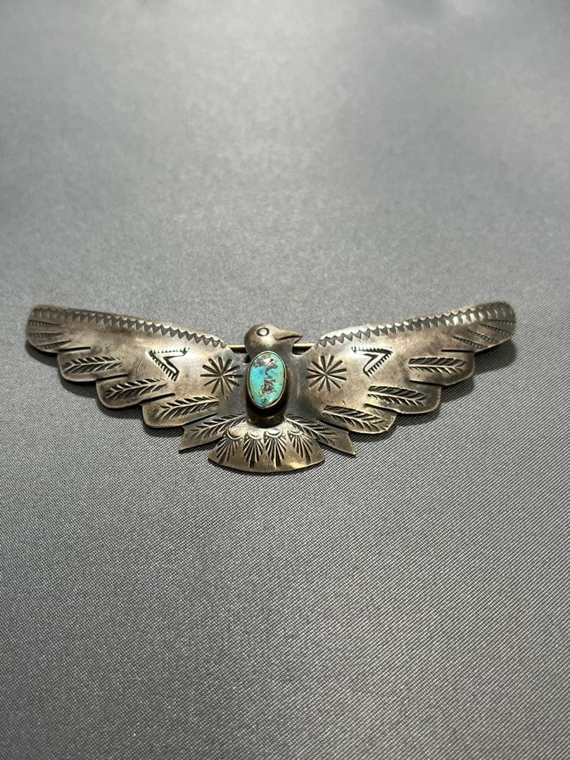 フレッドハーヴィースタイル　シルバーピンズ　ターコイズ付き