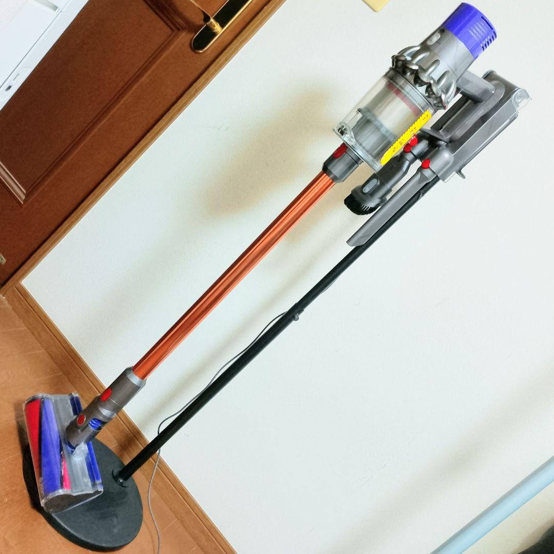 Dyson　Cyclone V10 fluffy　ハンディーサイクロン掃除機